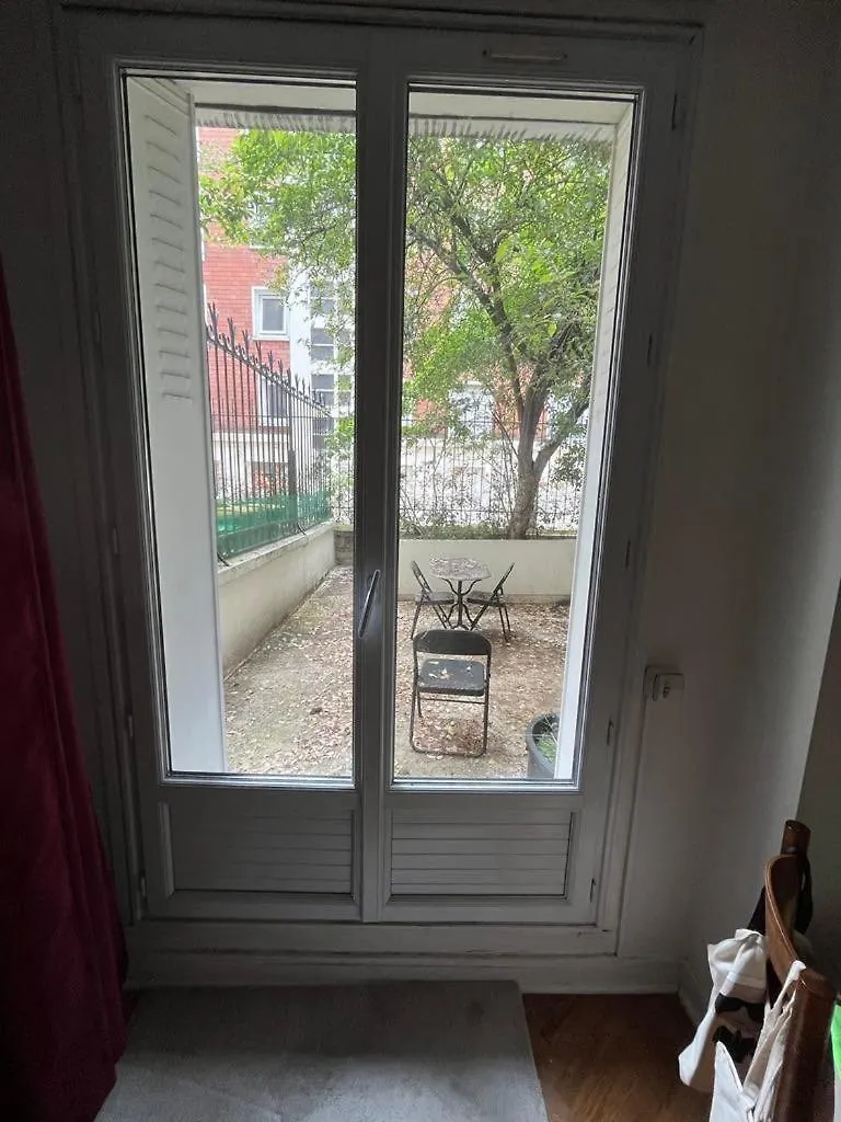 Appartement 3 Pieces Jardin Pres Du Champ De Mars